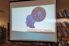 Temat zajęć: „ Mnemotechniki” wyświetlony na ekranie