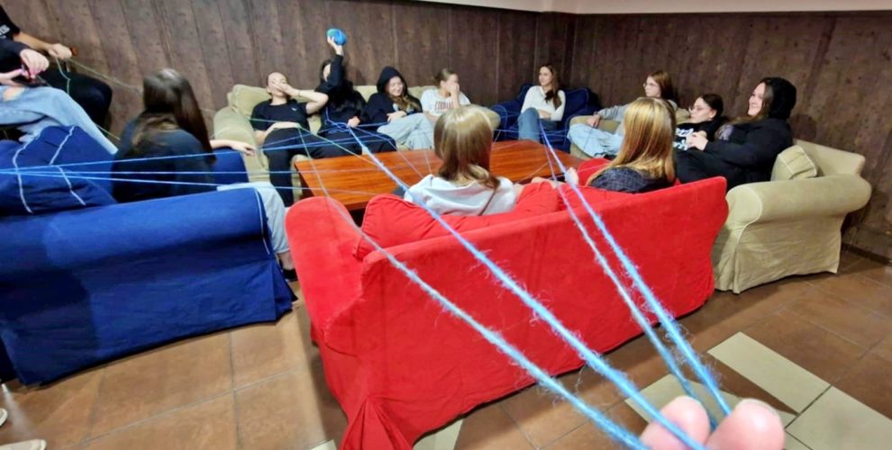 Wychowankowie Bursy Regionalnej w Ostrołęce podczas zajęć w ramach 5 edycji Ogólnopolskiego Programu „Empatyczna Klasa”